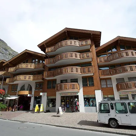 Zermhaus - In The Village Center - Very Comfortable Zermatt